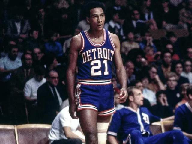 以及与世界 以及与世界